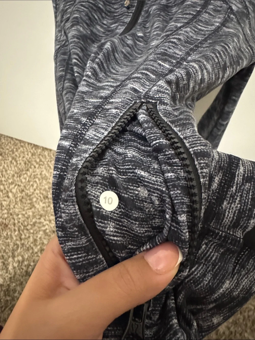 Lululemon Jacket - Picture 7 of 7